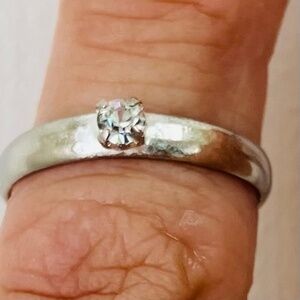 Sterling Silver Toe Ring with Diamond Chip